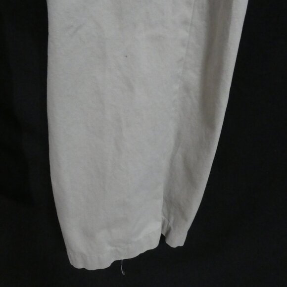 OLD NAVY - The Classic Khaki - Slim Fit | 42 x 32 | Beige Casual Slim Fit Pants - Picture 9 of 16